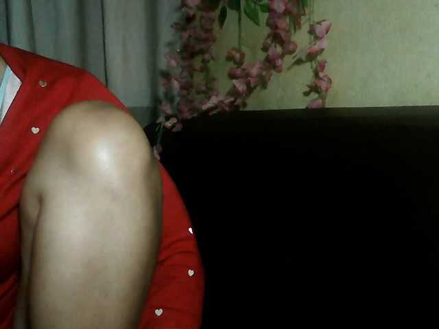 Pussy01lips live cam on BongaCams