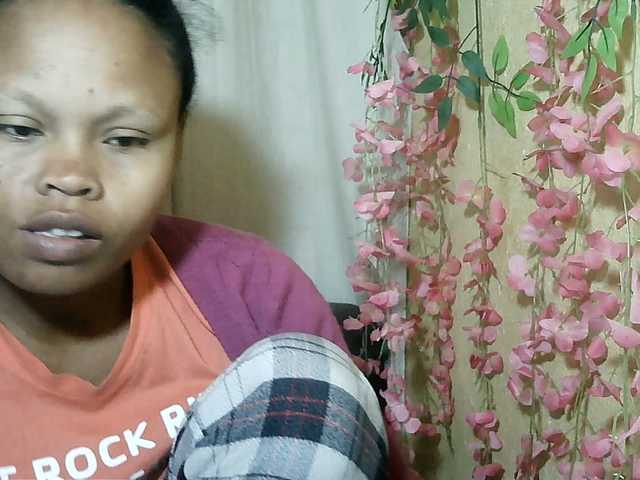 Pussy01lips live cam on BongaCams