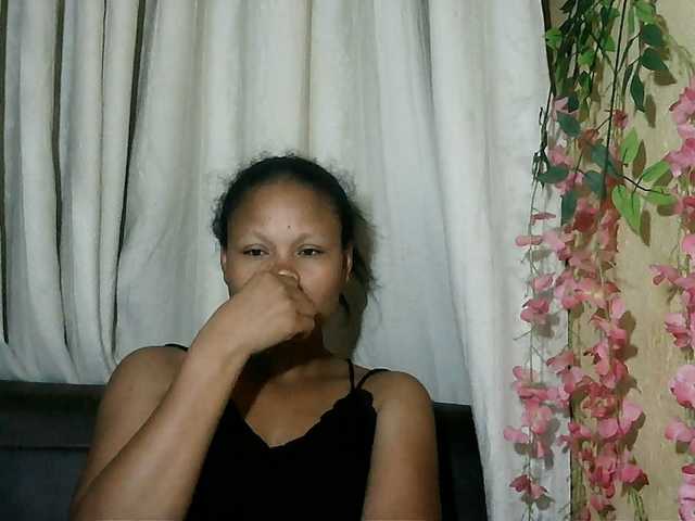 Pussy01lips live webcam show