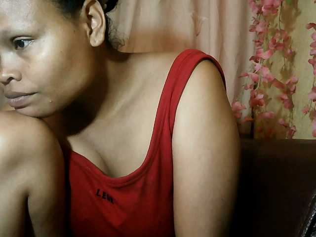 Pussy01lips live cam on BongaCams