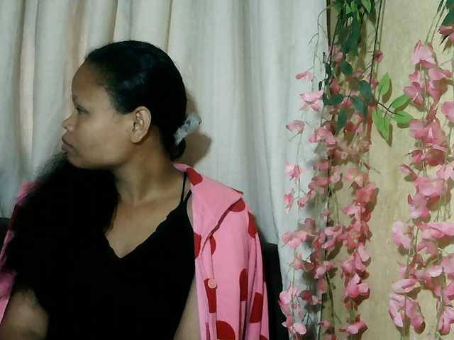 Pussy01lips live cam on BongaCams