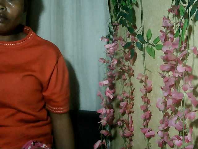 Pussy01lips live cam on BongaCams
