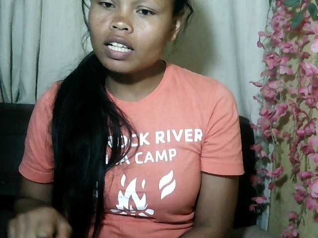 Pussy01lips live cam on BongaCams