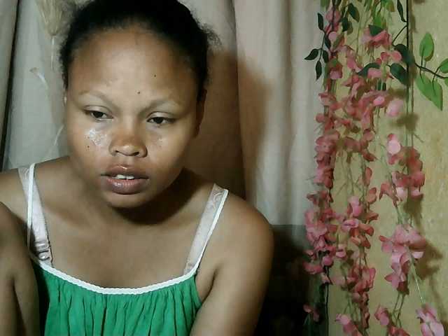 Pussy01lips live cam on BongaCams