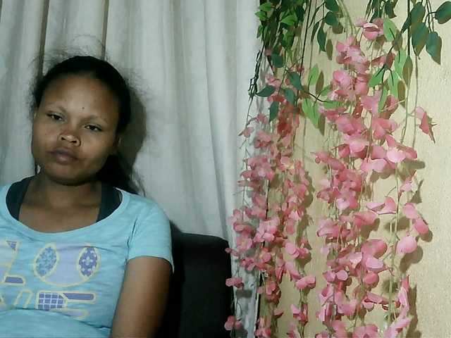 Pussy01lips live cam on BongaCams
