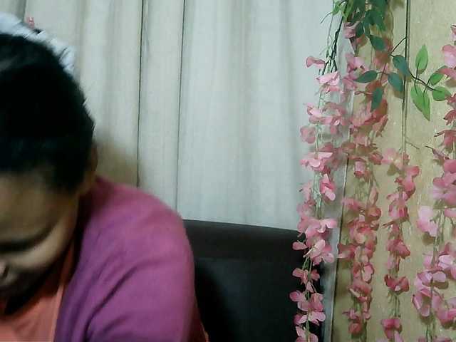 Pussy01lips live cam on BongaCams