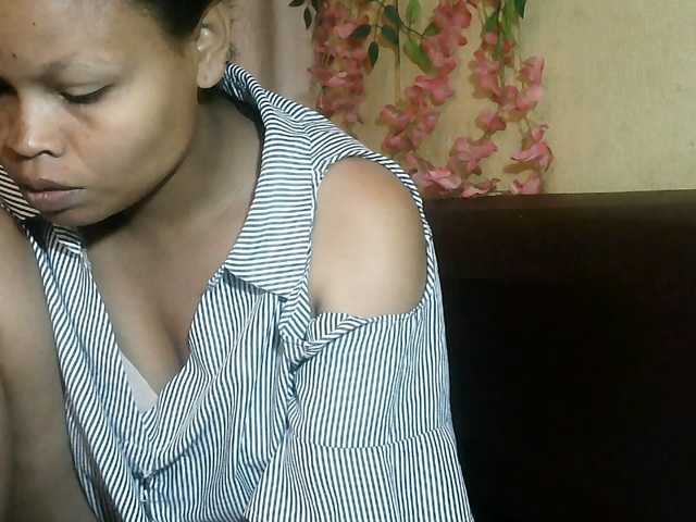 Pussy01lips, en vivo ahora en BongaCams
