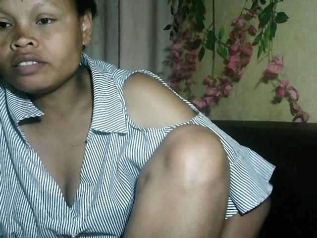 Pussy01lips, en vivo ahora en BongaCams