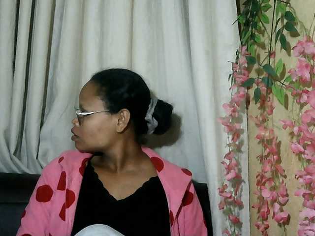 pussy01lips cam belle