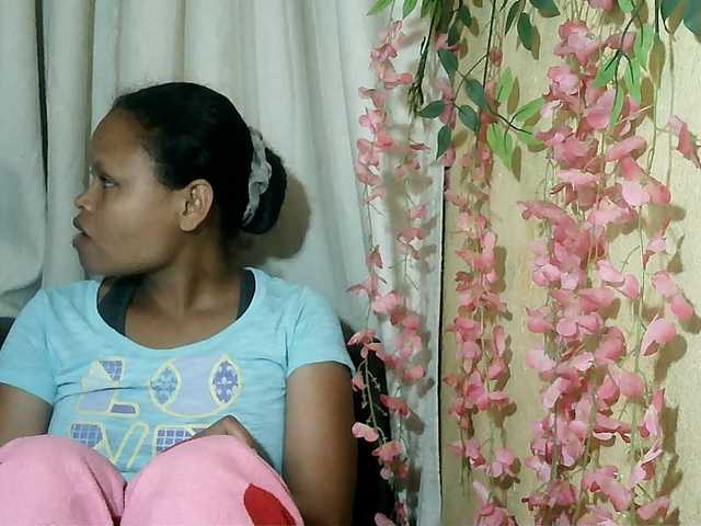 Pussy01lips live webcam show