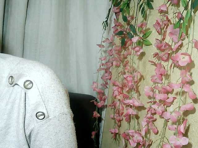 Pussy01lips live cam on BongaCams