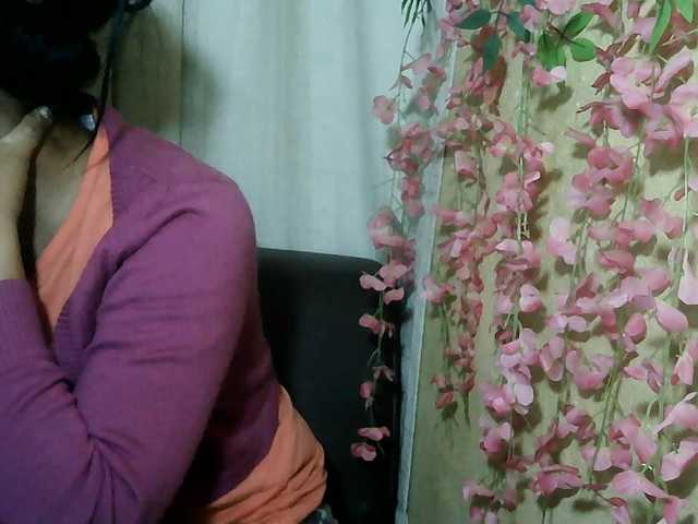 Pussy01lips live cam on BongaCams