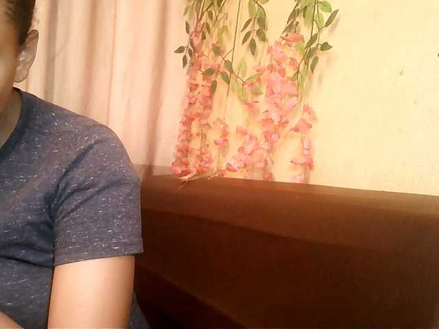 Pussy01lips, live now on BongaCams