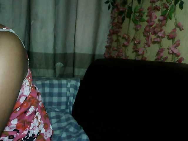 Pussy01lips live cam on BongaCams