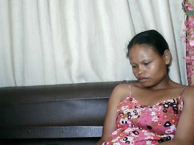 Pussy01lips's BongaCams show and profile