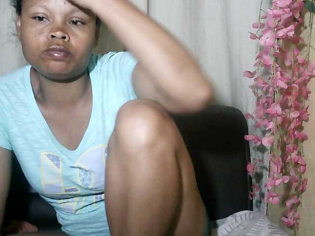 Pussy01lips live cam on BongaCams