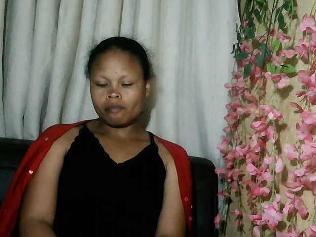 Pussy01lips live cam on BongaCams