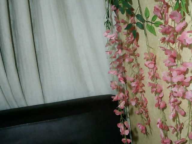 Pussy01lips live cam on BongaCams