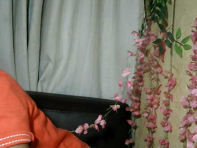Pussy01lips live cam on BongaCams