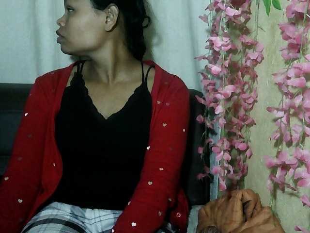 Pussy01lips live cam on BongaCams