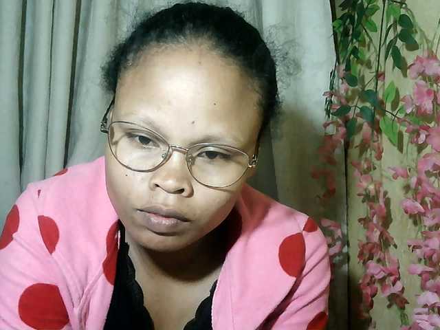 Pussy01lips live cam on BongaCams