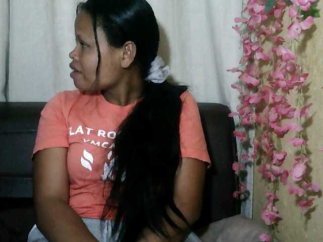 Pussy01lips live cam on BongaCams