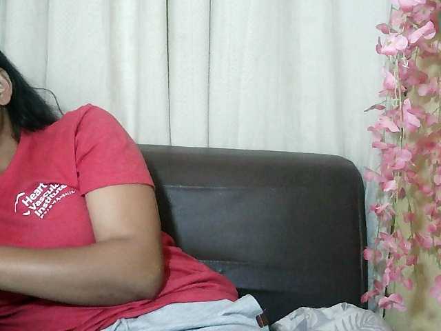 Pussy01lips Live Cam on BongaCams