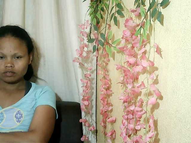 Pussy01lips live cam on BongaCams