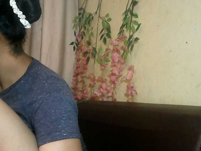 Pussy01lips, en directo ahora en BongaCams