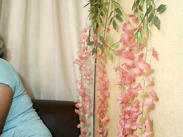 Pussy01lips live webcam show