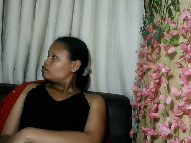 Pussy01lips live cam on BongaCams