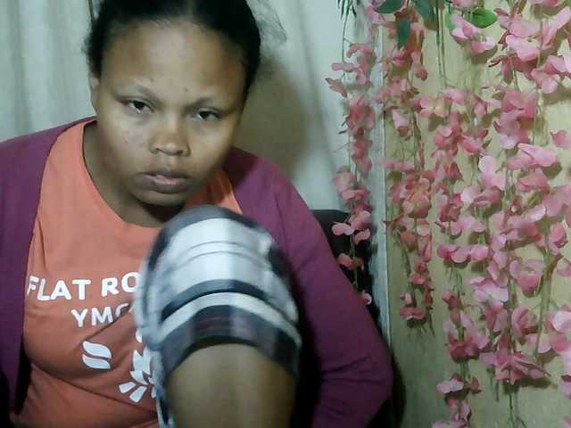 Pussy01lips live cam on BongaCams