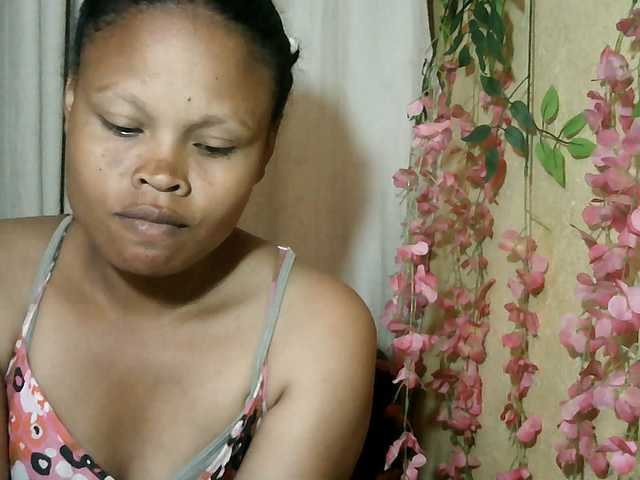 Pussy01lips live cam on BongaCams