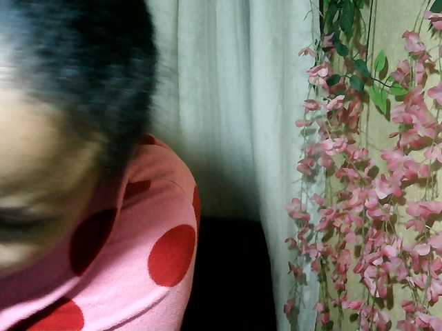 Pussy01lips live cam on BongaCams