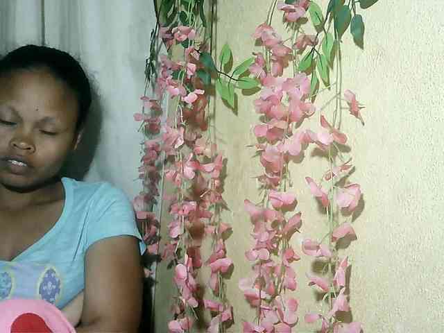 Pussy01lips webcam