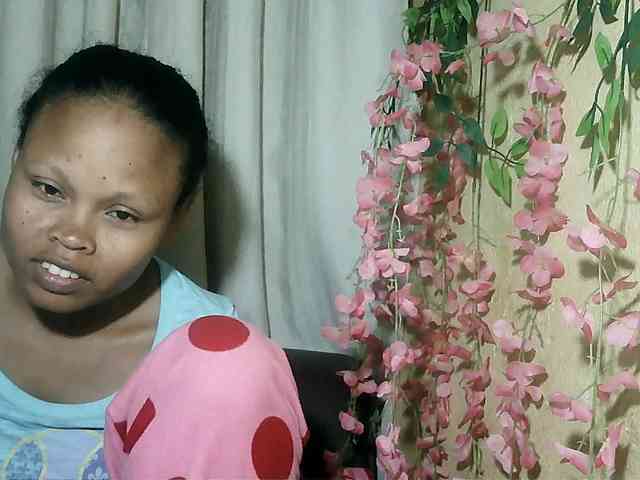 Pussy01lips webcam