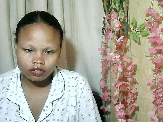 Pussy01lips webcam