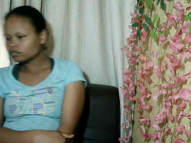 Pussy01lips webcam