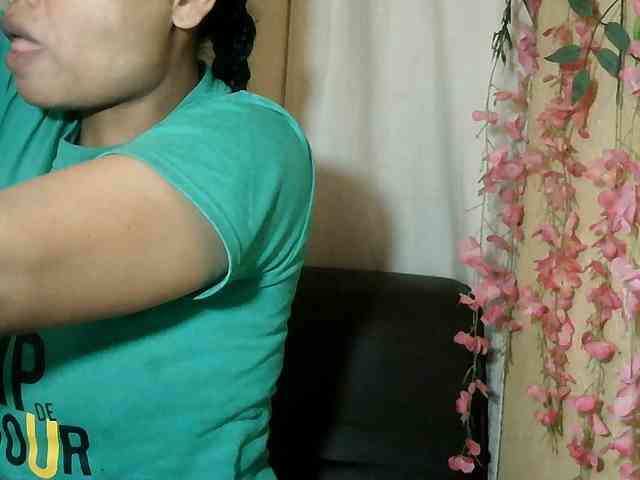 Pussy01lips webcam