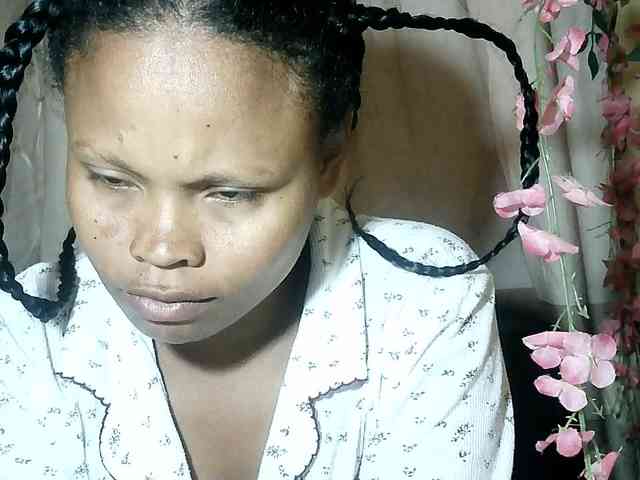 Pussy01lips webcam
