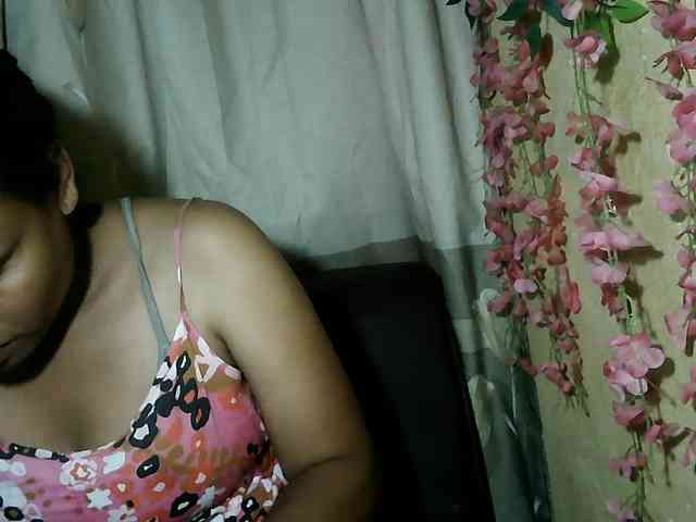Pussy01lips webcam