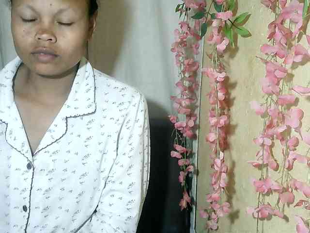Pussy01lips webcam