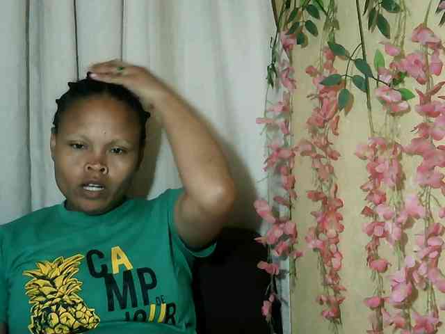 Pussy01lips webcam