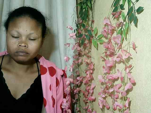 Pussy01lips webcam