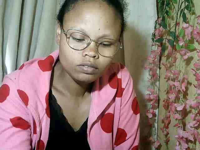 Pussy01lips webcam