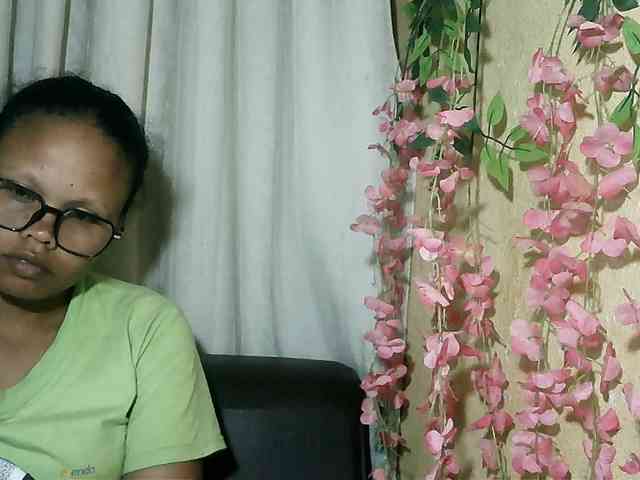 Pussy01lips webcam