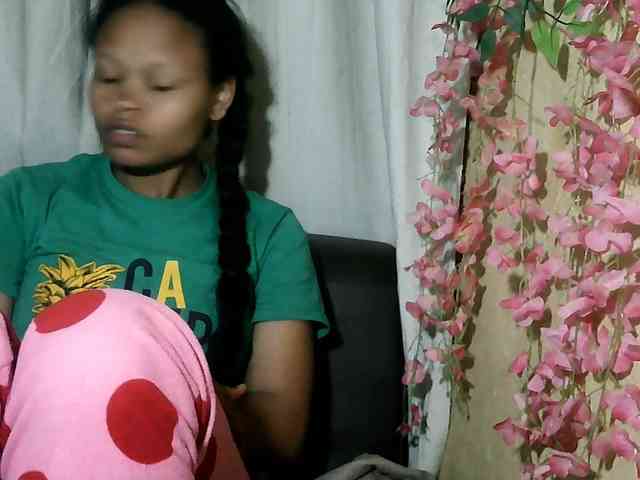 Pussy01lips webcam