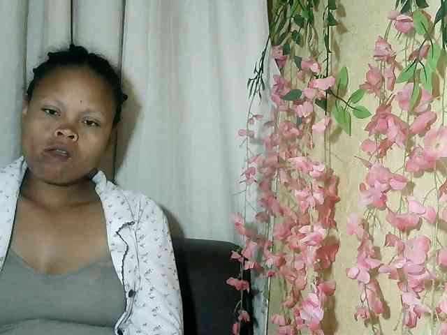 Pussy01lips webcam