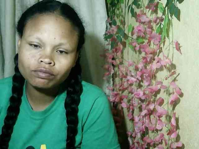 Pussy01lips webcam