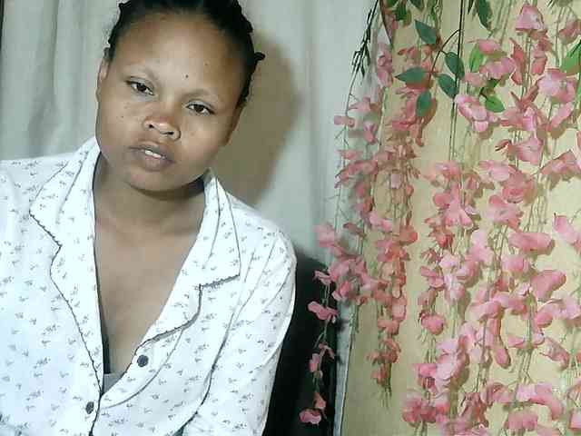 Pussy01lips webcam